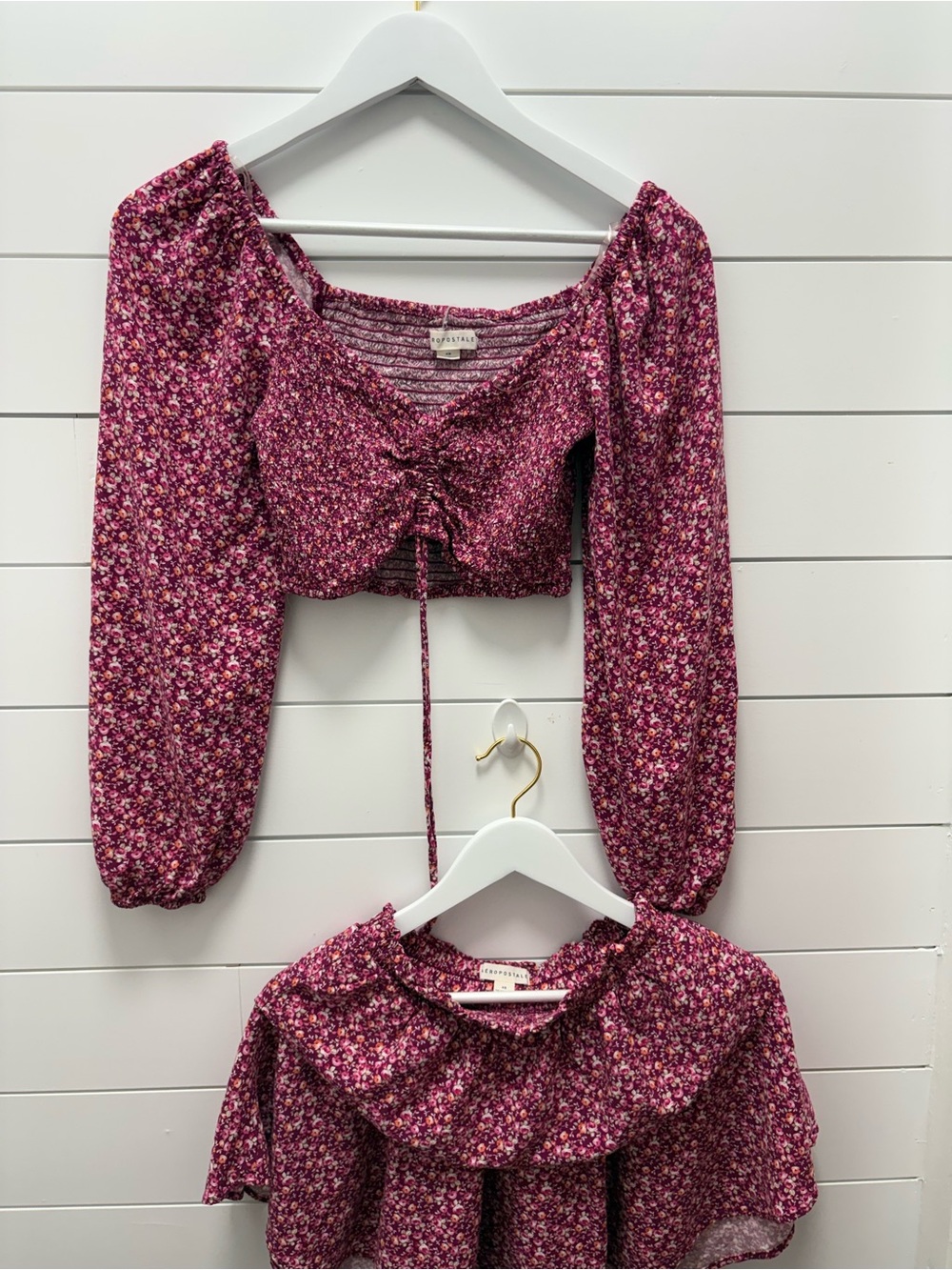 Aeropostale Pink Floral Ruched Crop Top Set